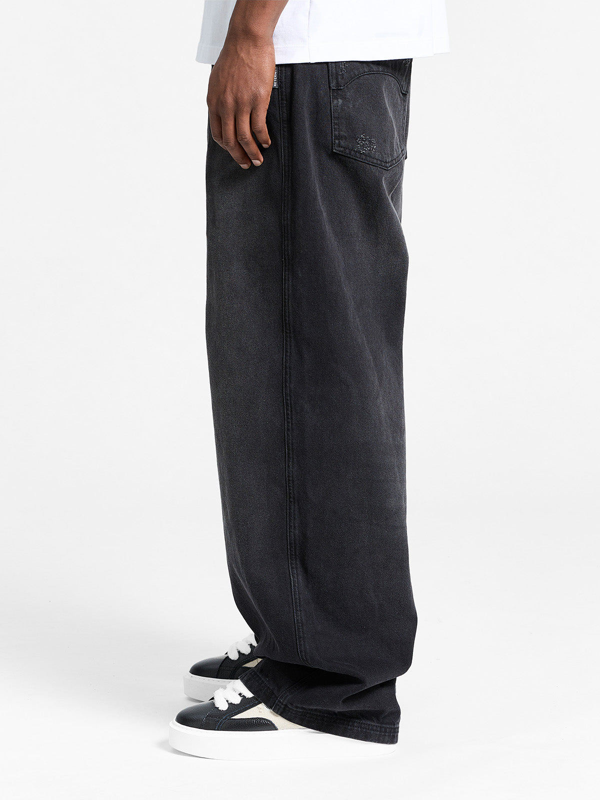 ESSENTIAL BAGGY DENIM - WASHED BLACK