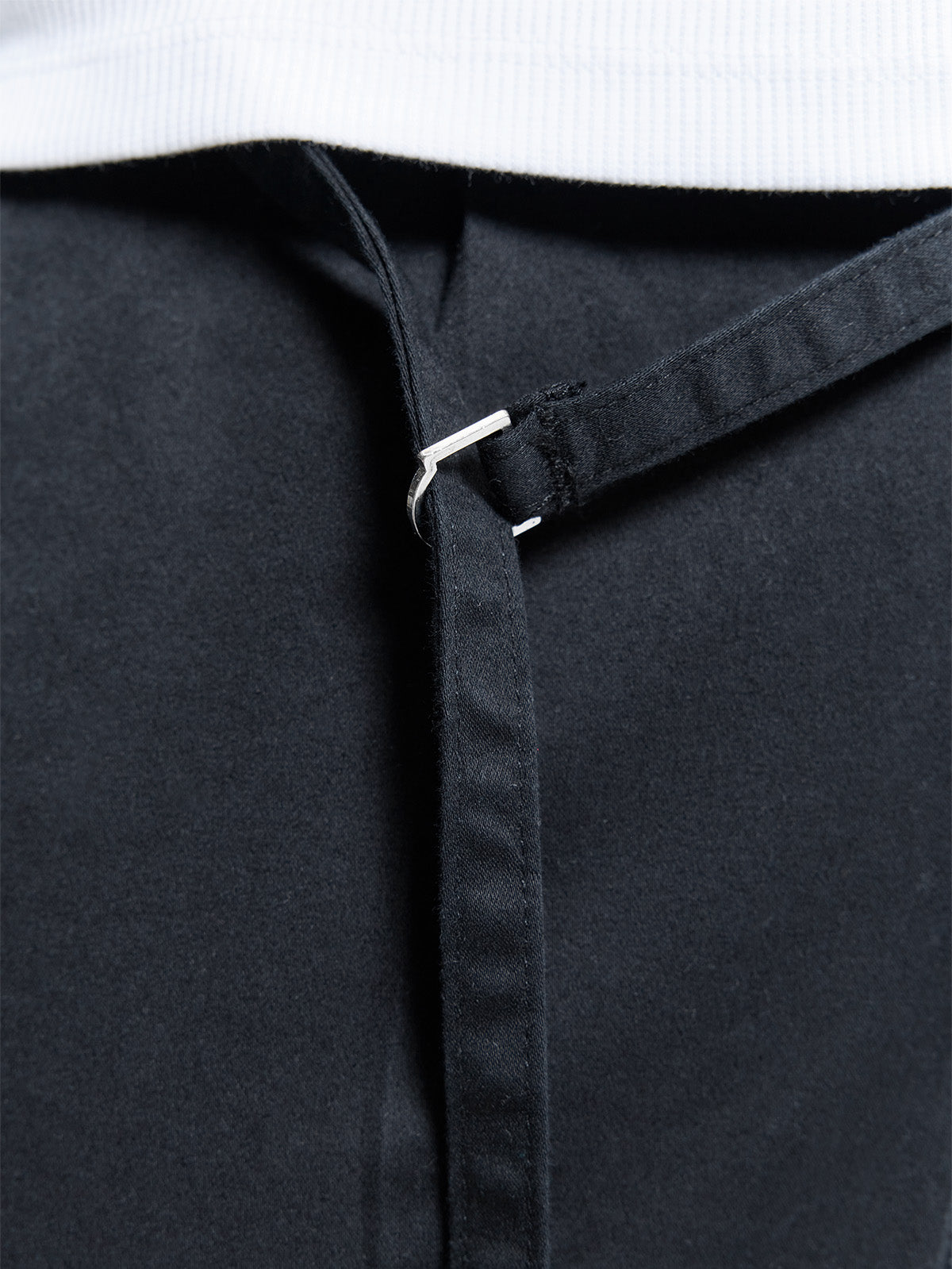 PLEATED CHINO - BLACK