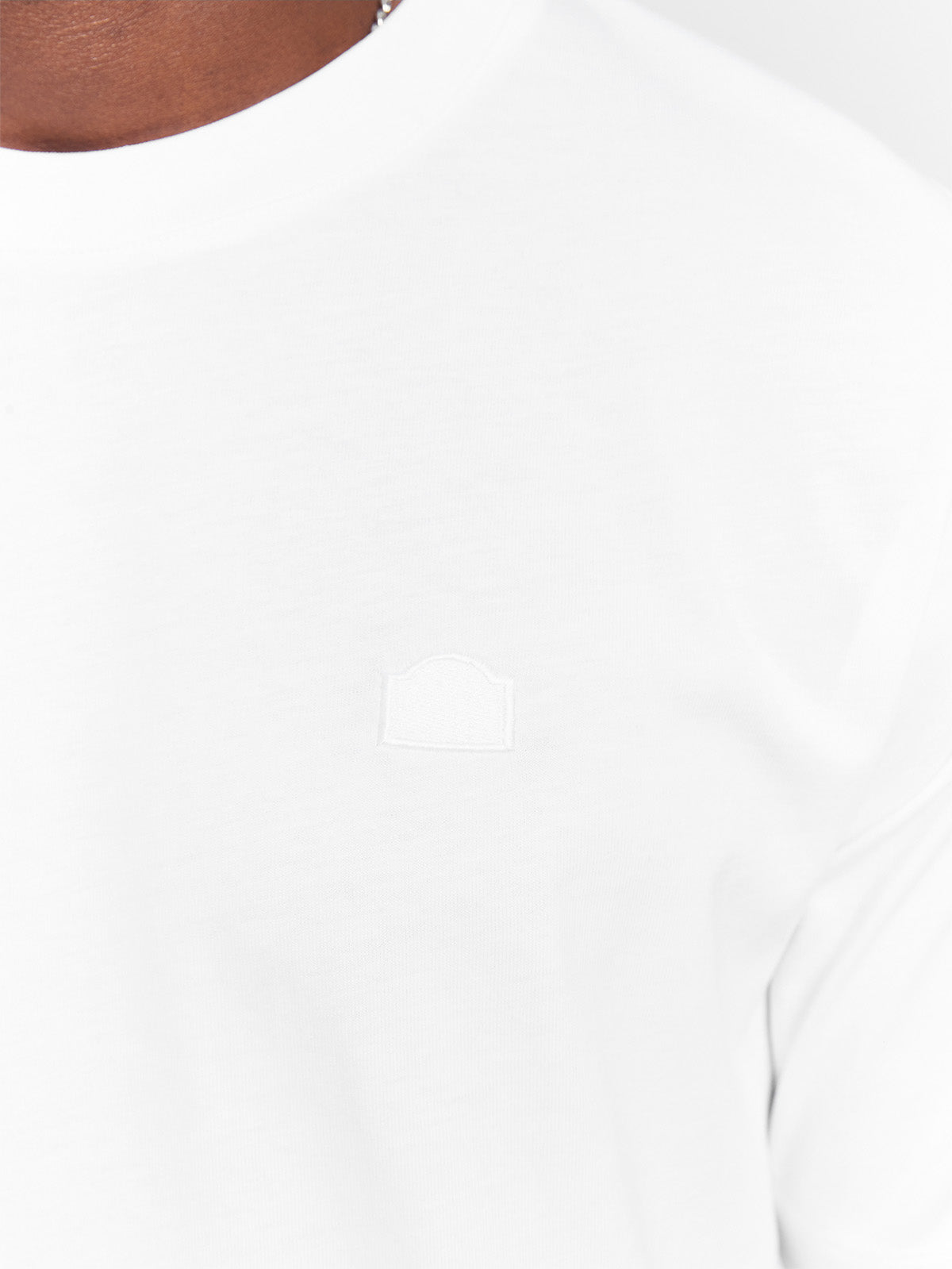 SIGNE FITTED T-SHIRT - WHITE