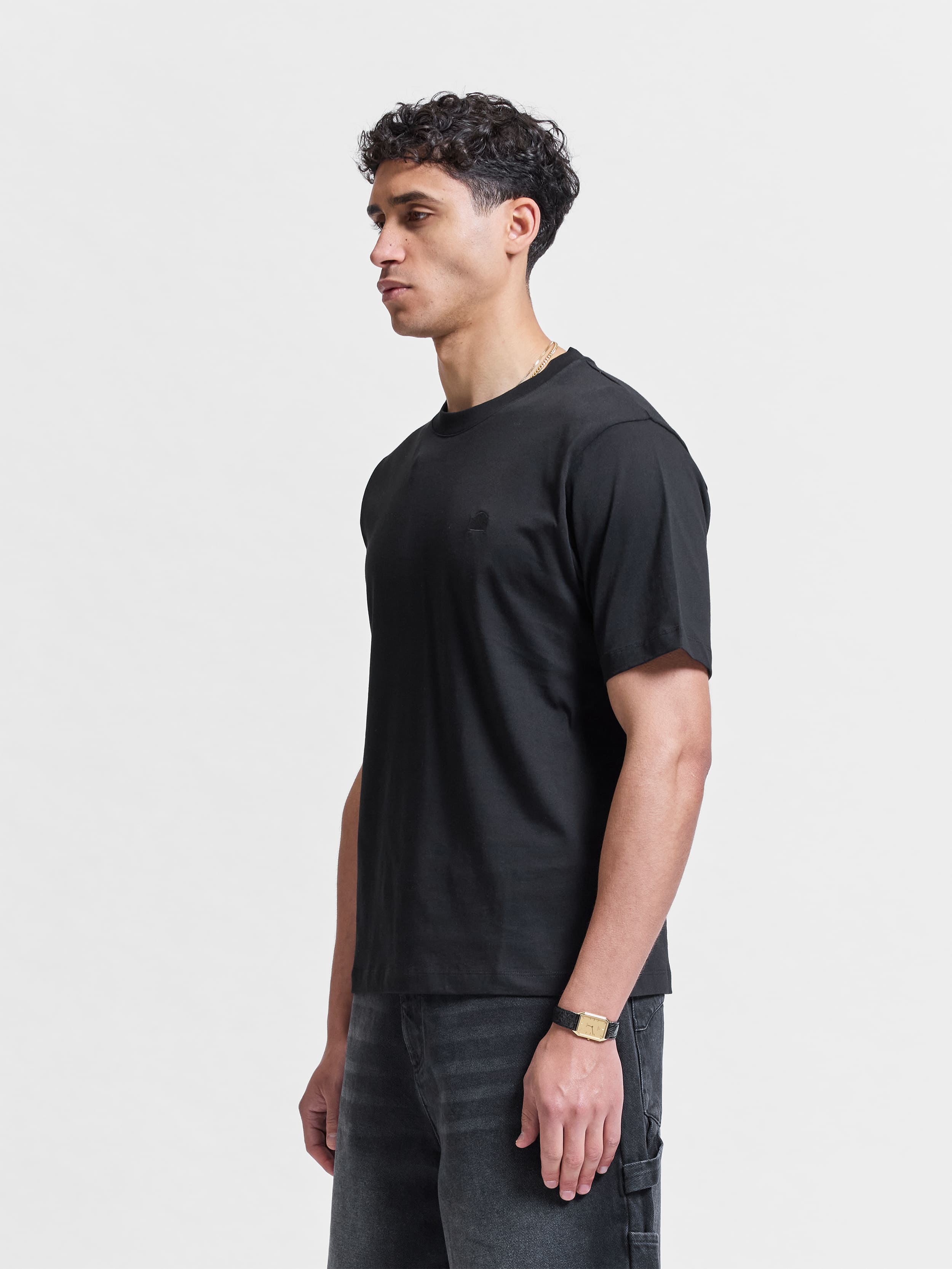 SIGNE FITTED T-SHIRT - BLACK