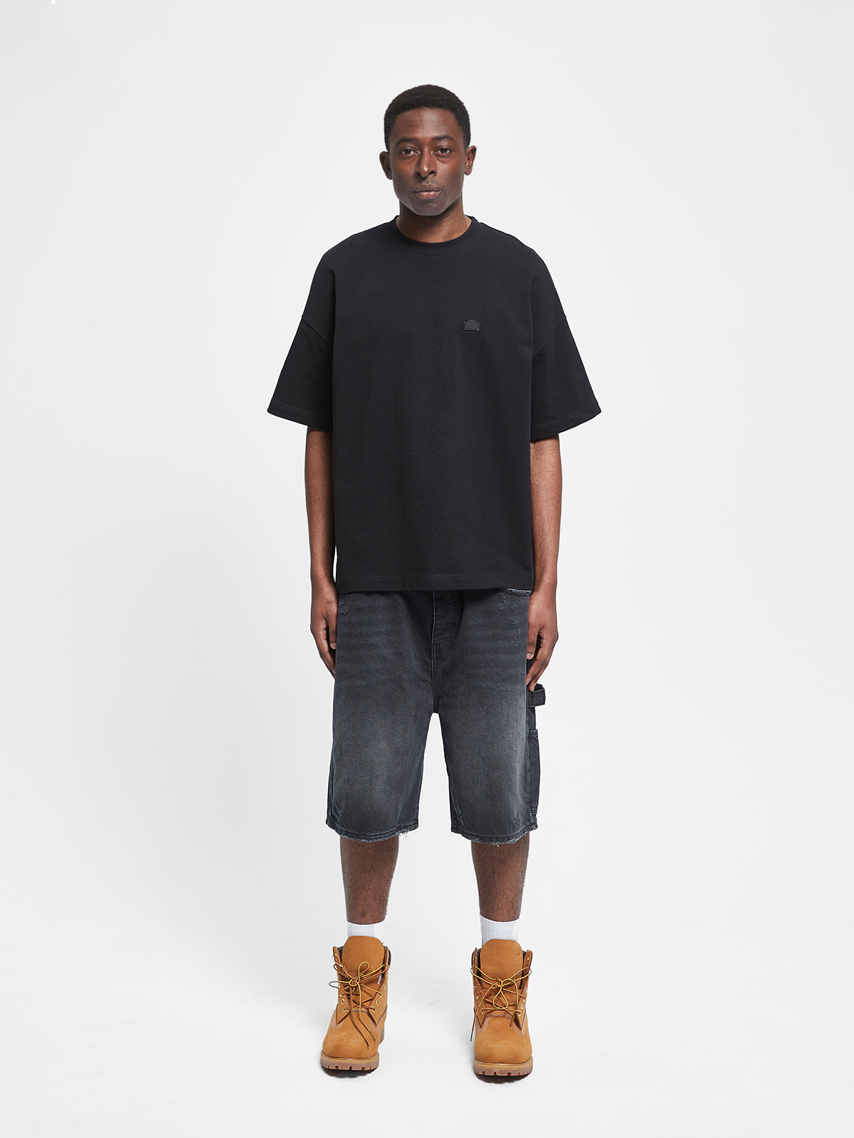 SIGNE T-SHIRT - BLACK