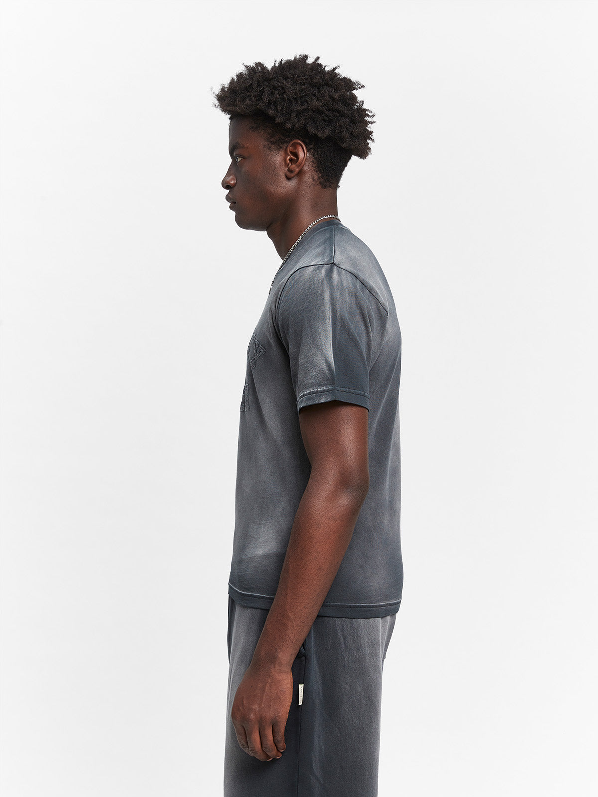 ÉVÉNIE SLIM FIT T-SHIRT - WASHED BLACK