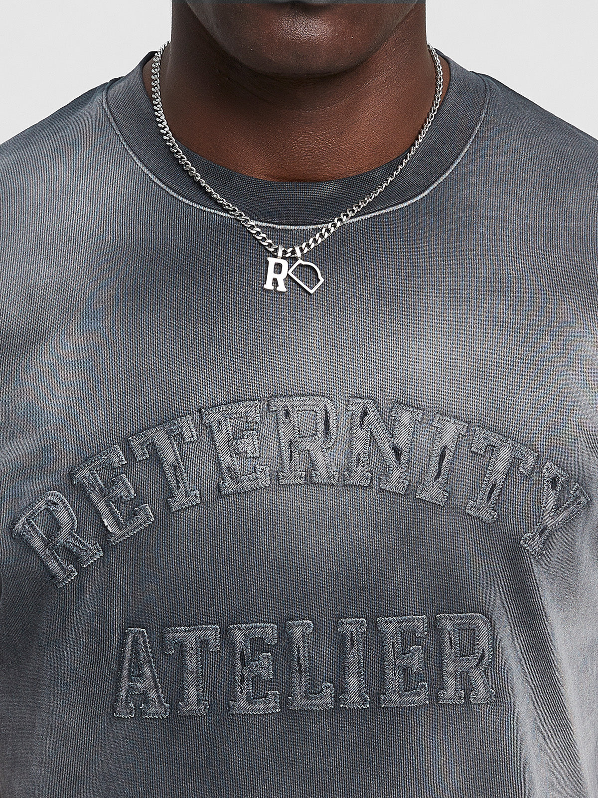 ÉVÉNIE SLIM FIT T-SHIRT - WASHED BLACK