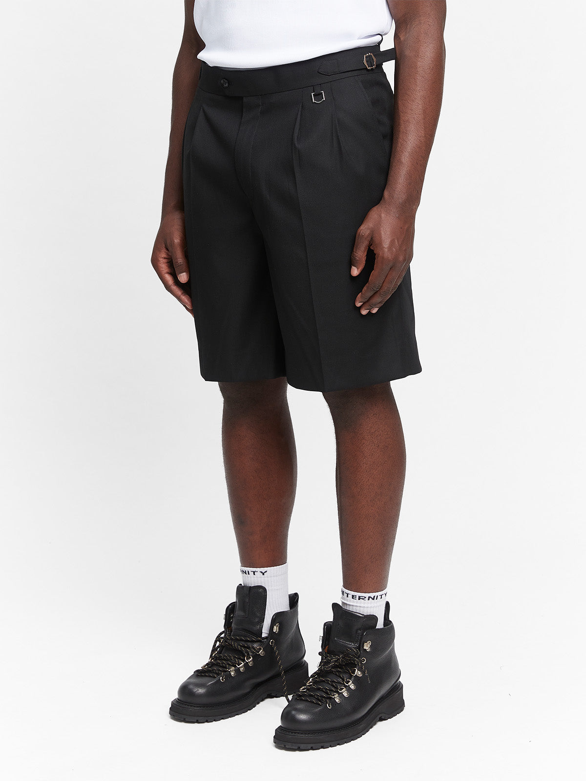 TAILORED BAGGY SHORTS - BLACK