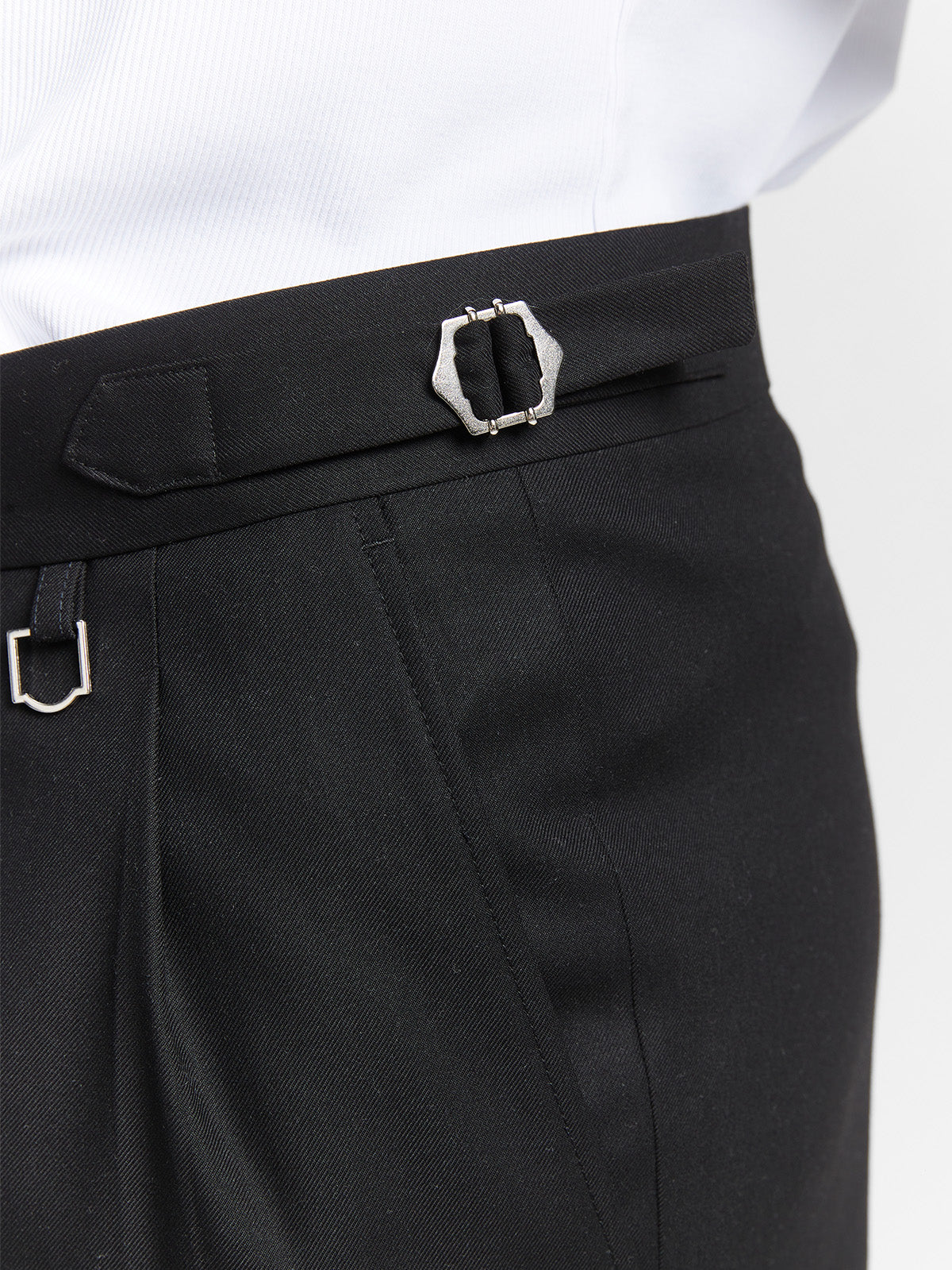 TAILORED BAGGY SHORTS - BLACK