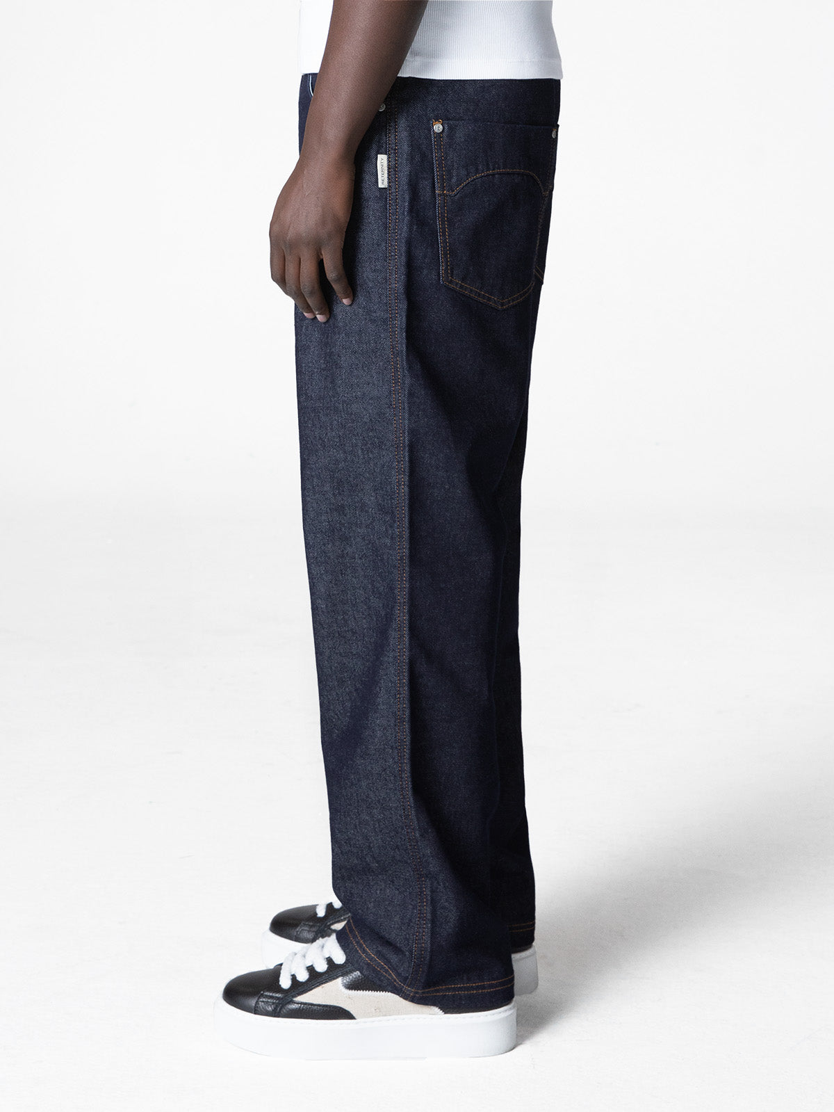 ESSENTIAL STRAIGHT FIT DENIM - RAW INDIGO