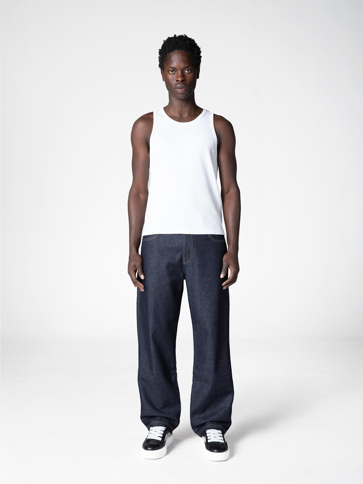 ESSENTIAL STRAIGHT FIT DENIM - RAW INDIGO
