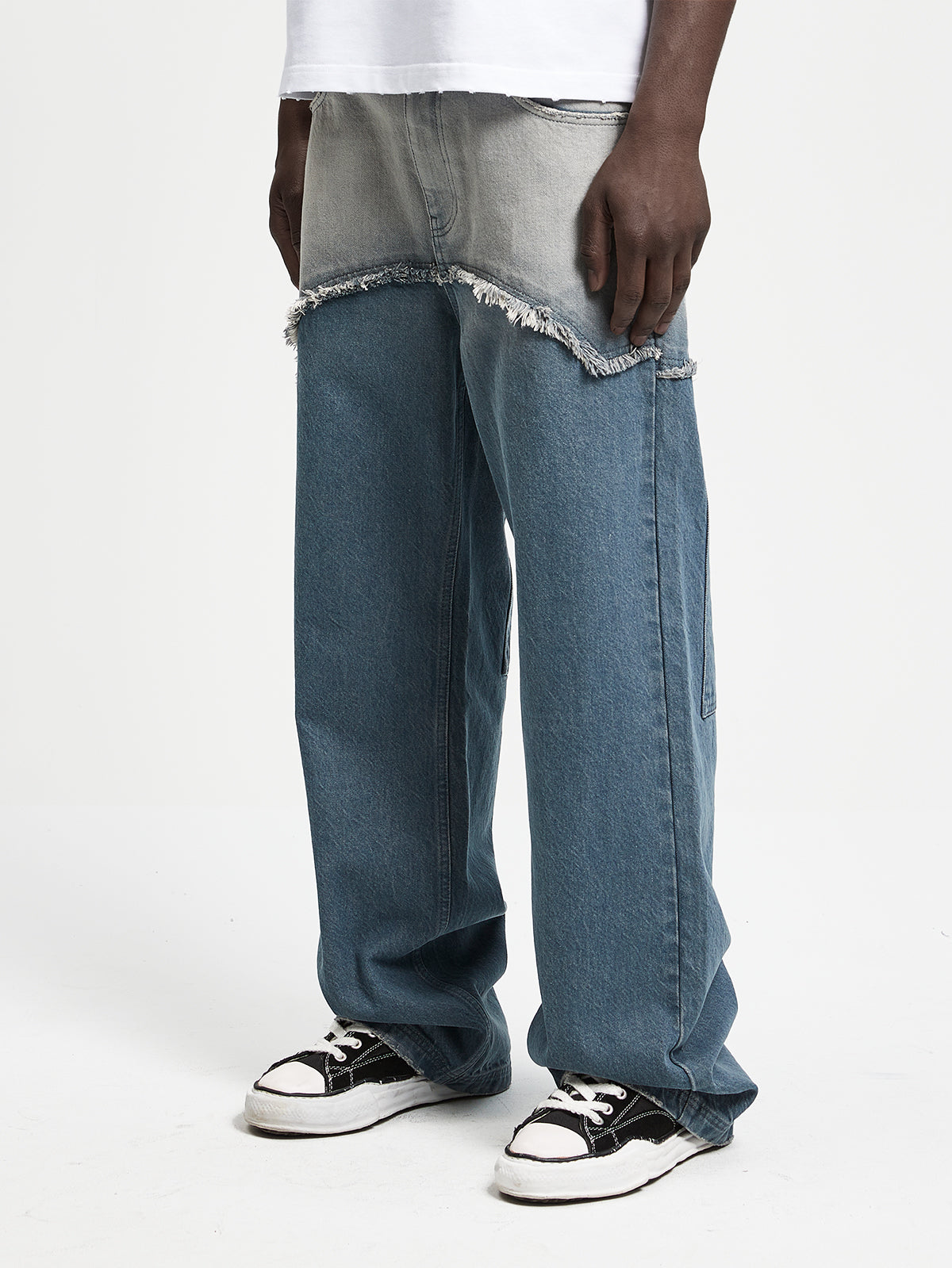 SPRAYED SPLIT DENIM - WASHED BLUE