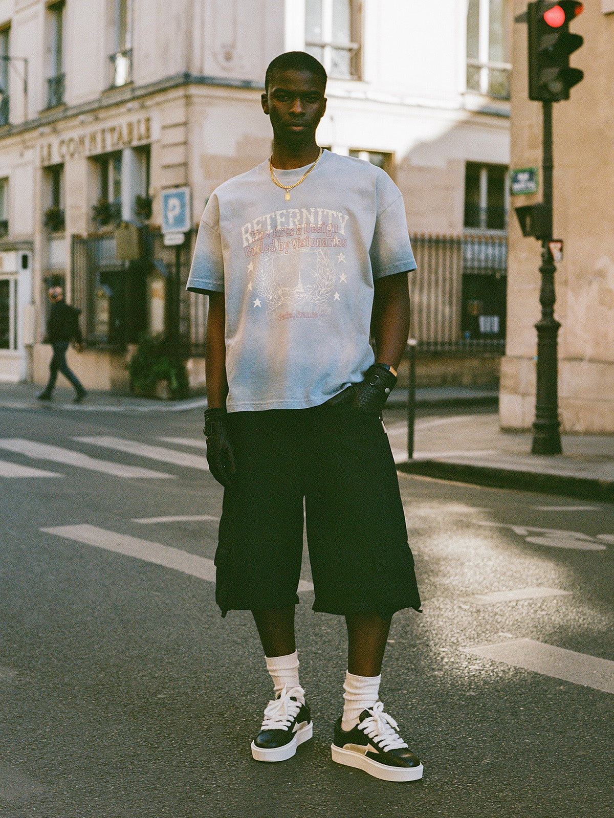 UNIVERSITY T-SHIRT - HEAVY BLEACHED BLUE