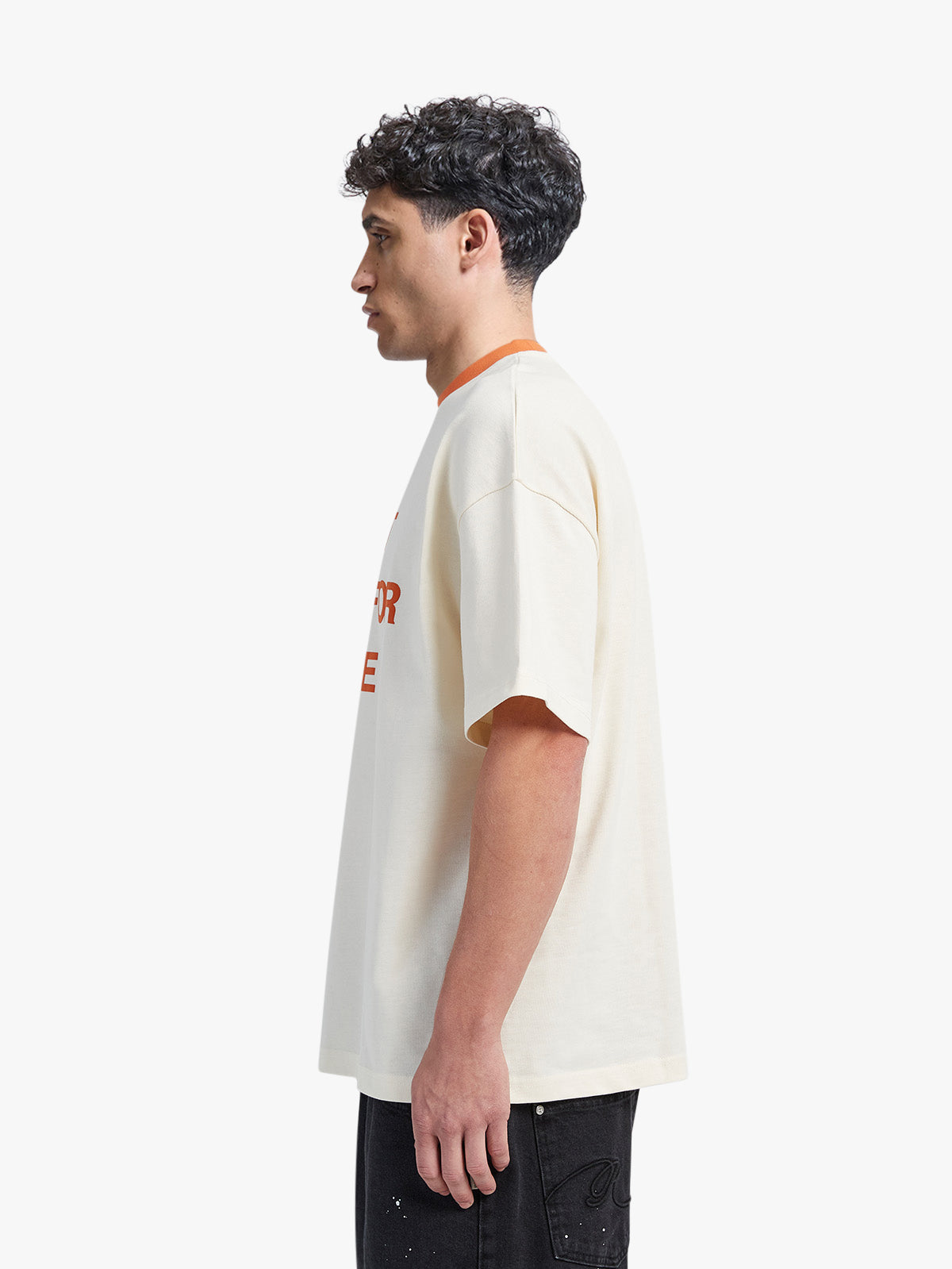 T-SHIRT 'AIN'T HERE FOR LOVE' - CREAM/ORANGE