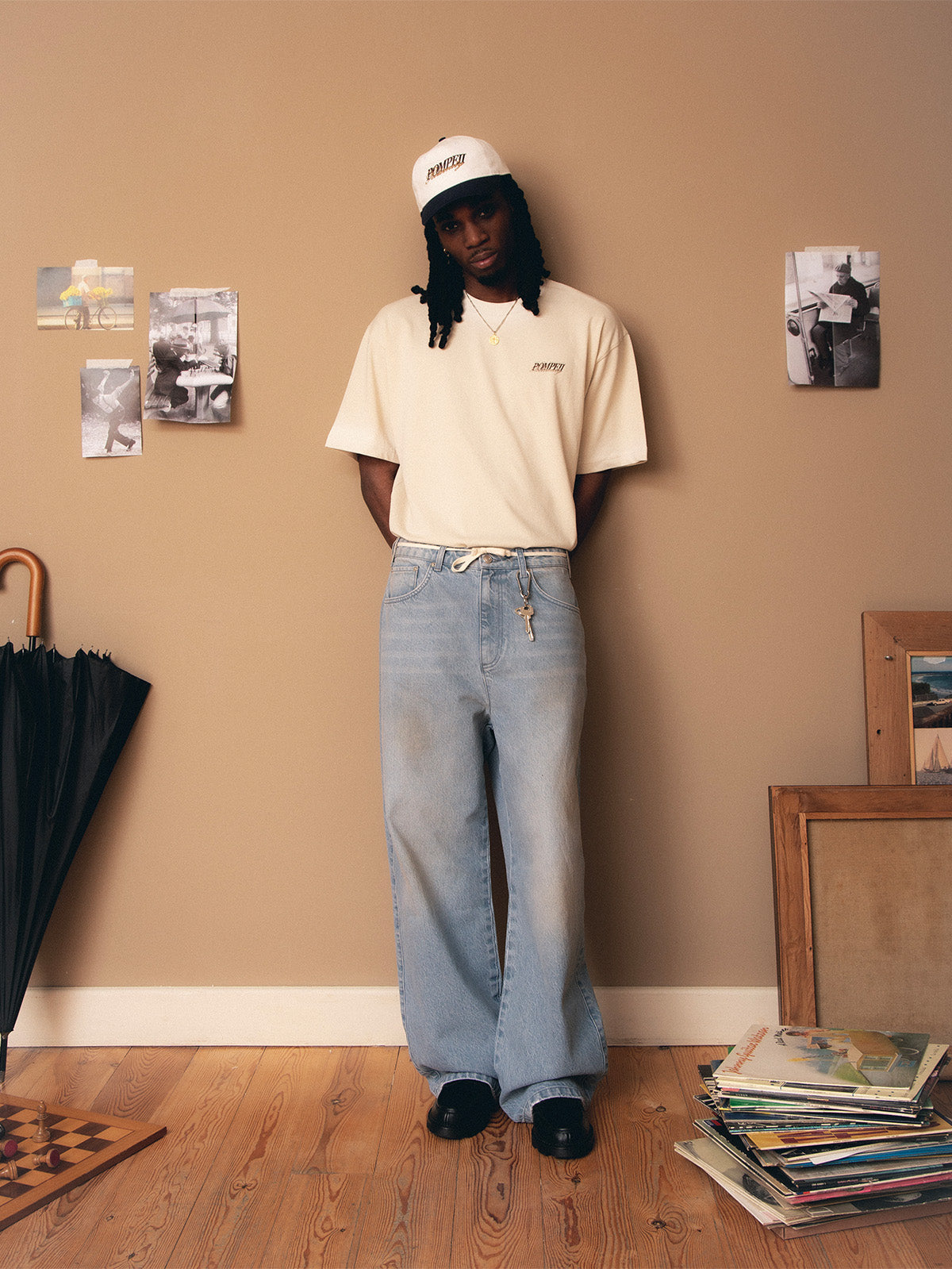 THE ART OF LIVING T-SHIRT - CREAM