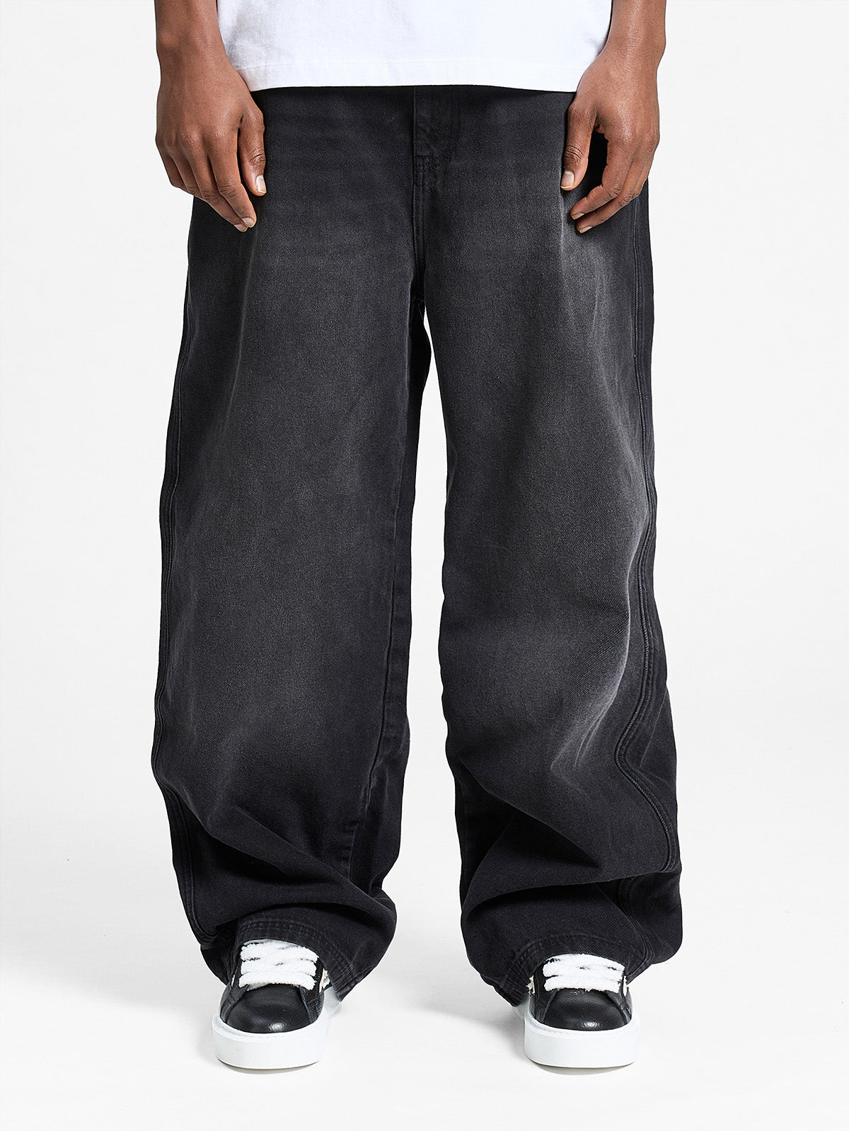 ESSENTIAL BAGGY DENIM - WASHED BLACK