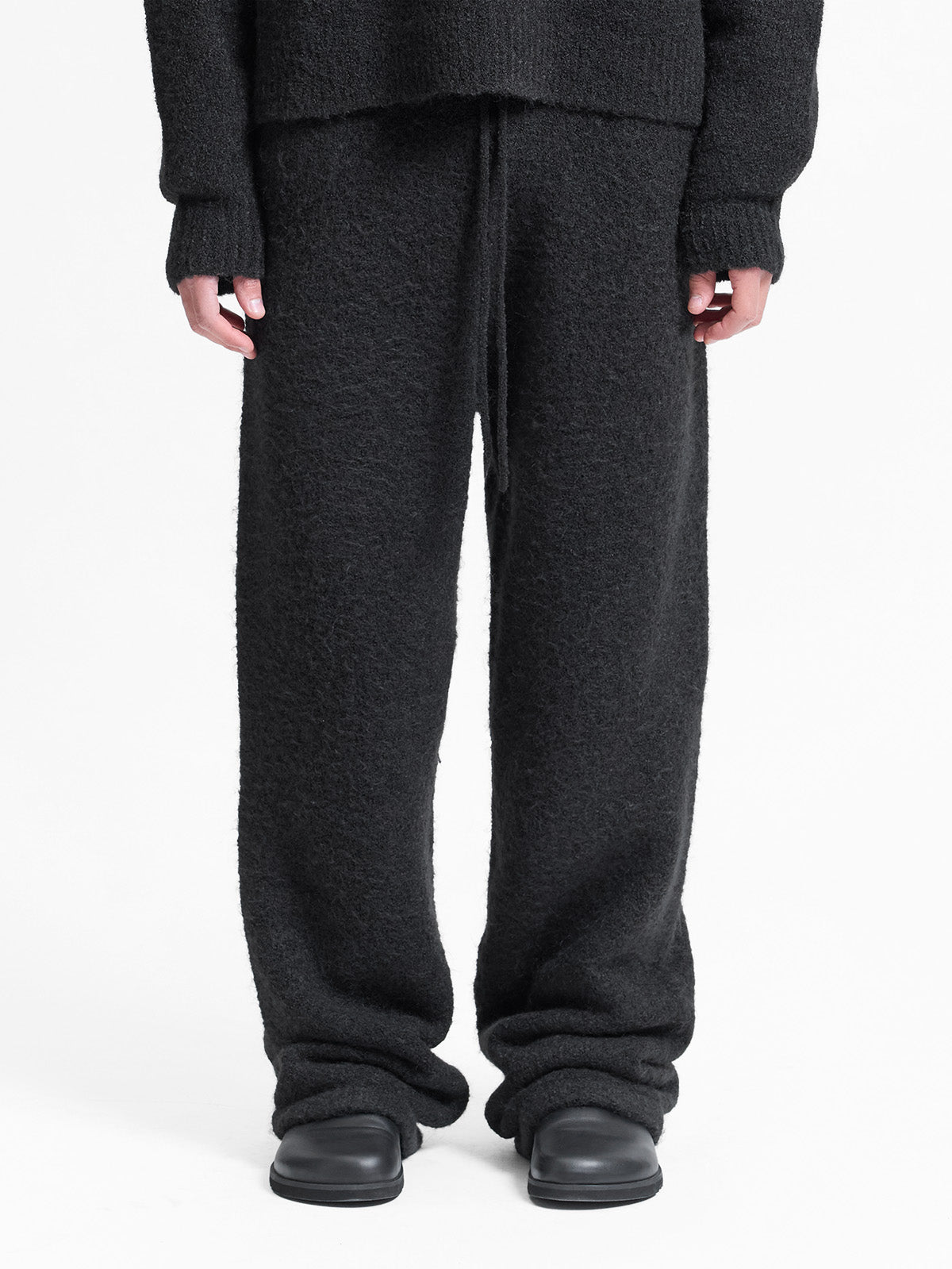 BOUCLE KNIT JOGGER - BLACK