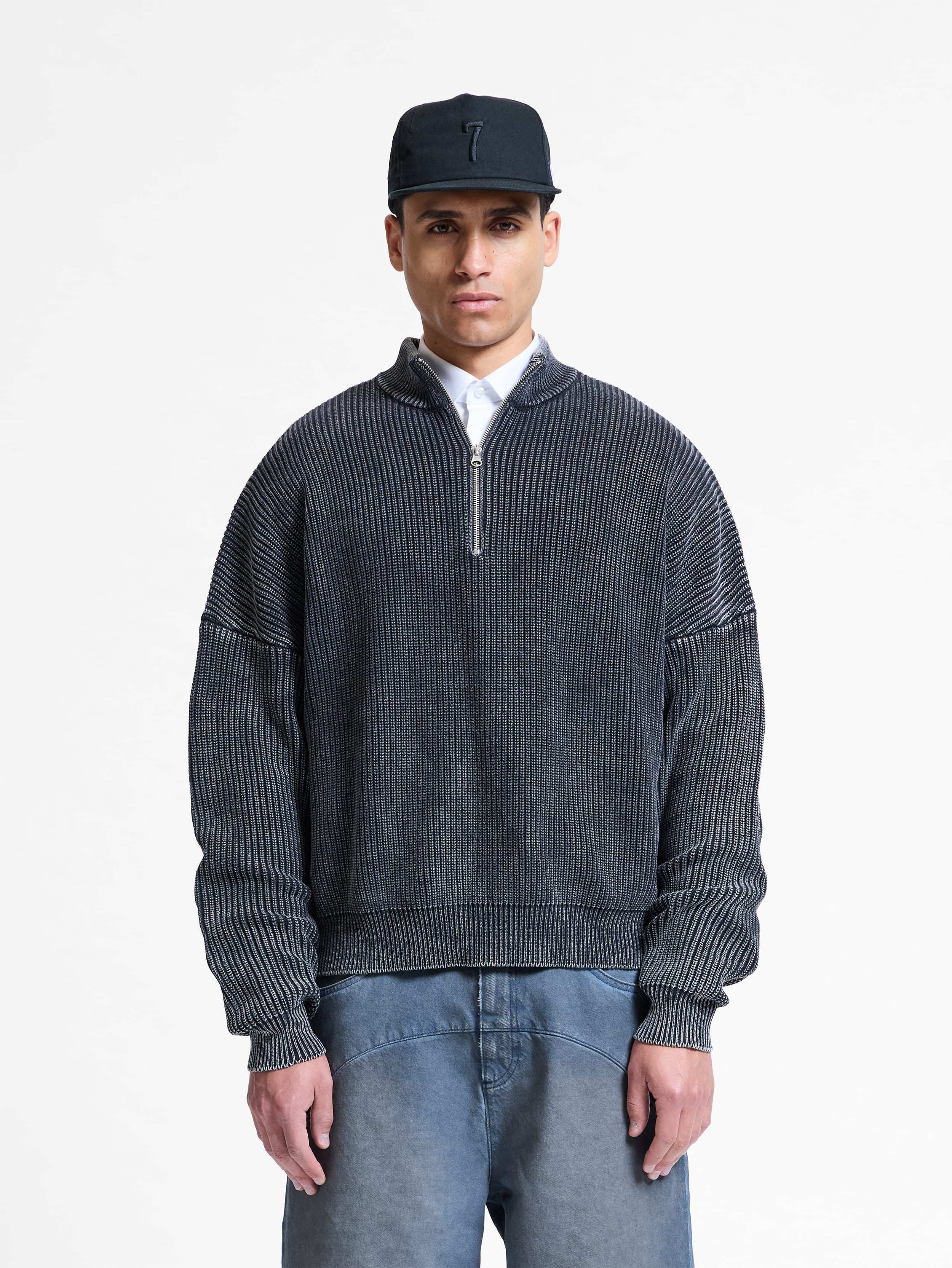 WASHED KNIT HALF ZIP - ACID BLACK