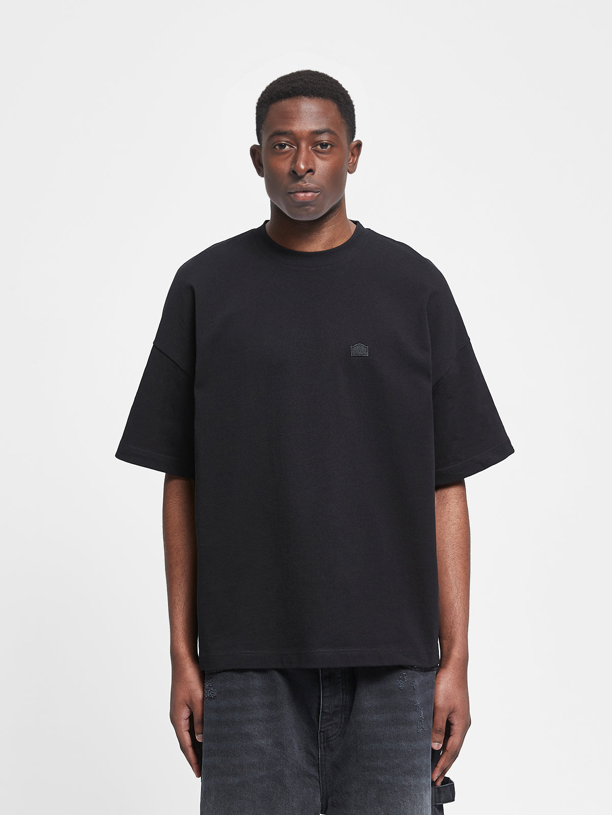 SIGNE T-SHIRT - BLACK