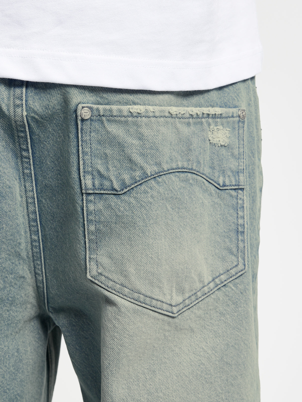 ESSENTIAL BAGGY DENIM - LIGHT BLUE