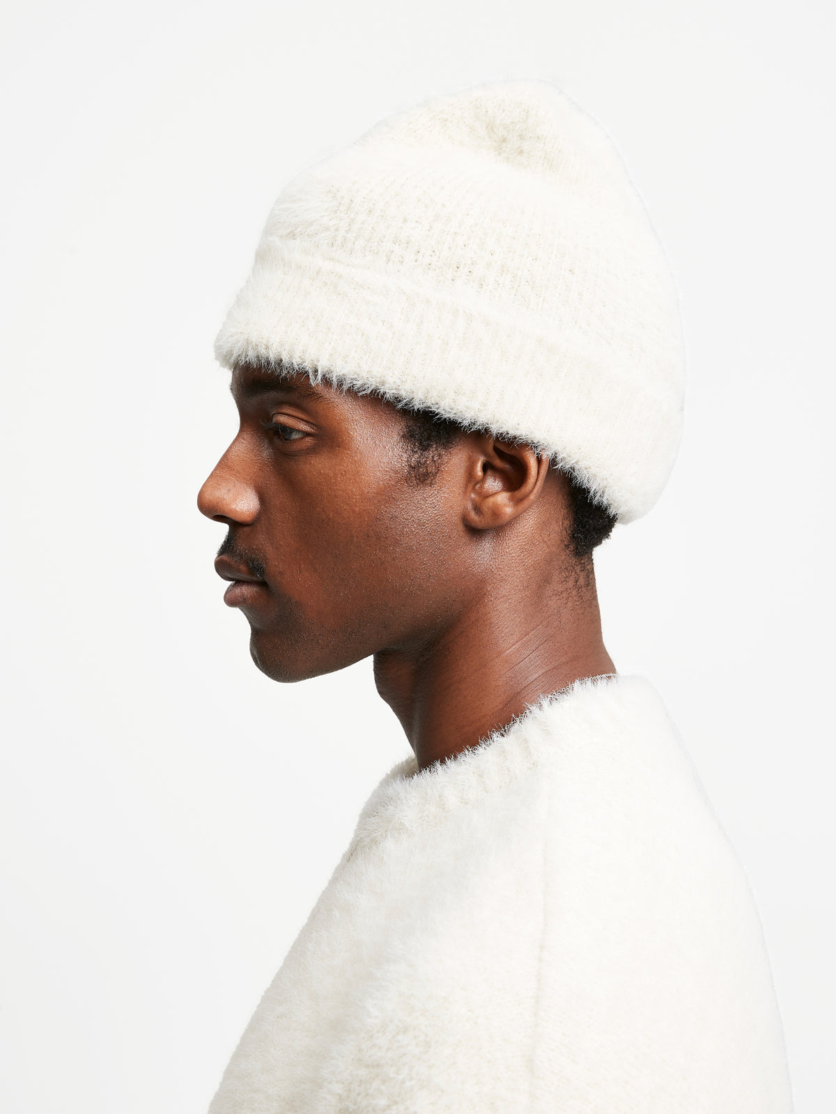 FURRY BEANIE - CREAM