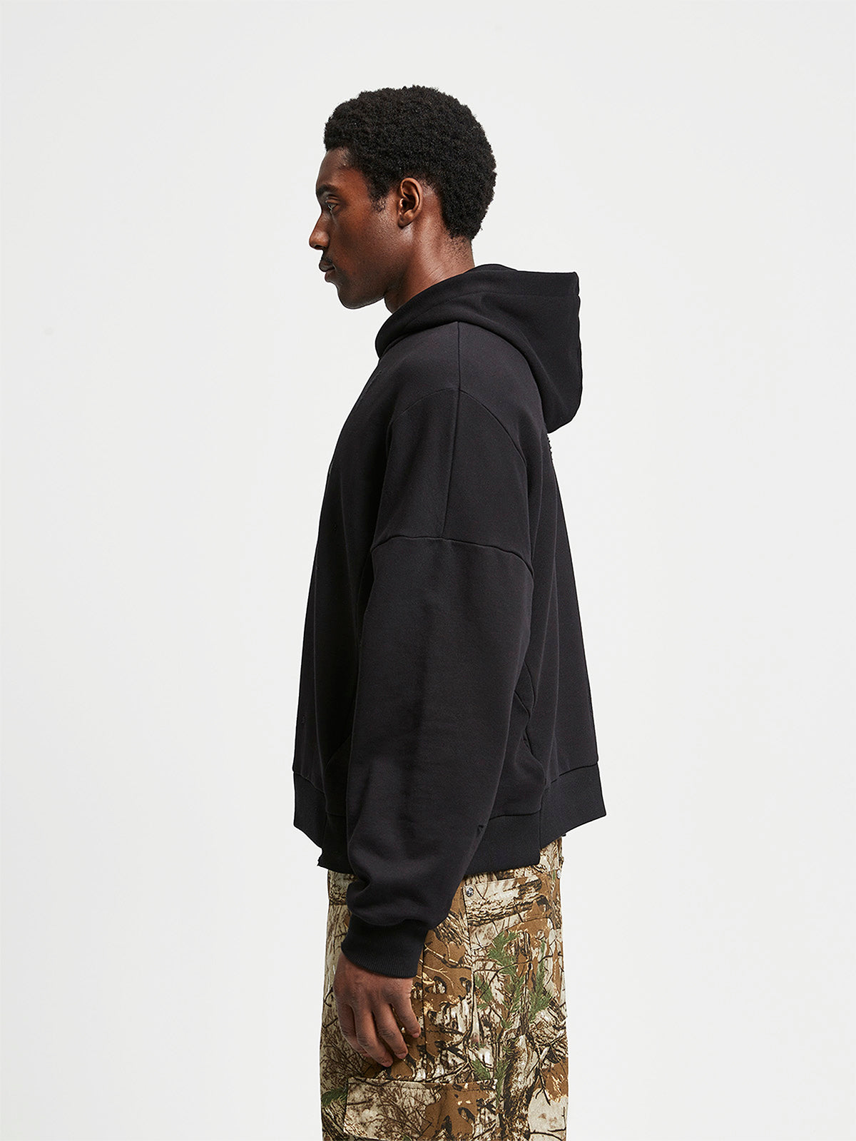 DISTORTED HOODIE - BLACK