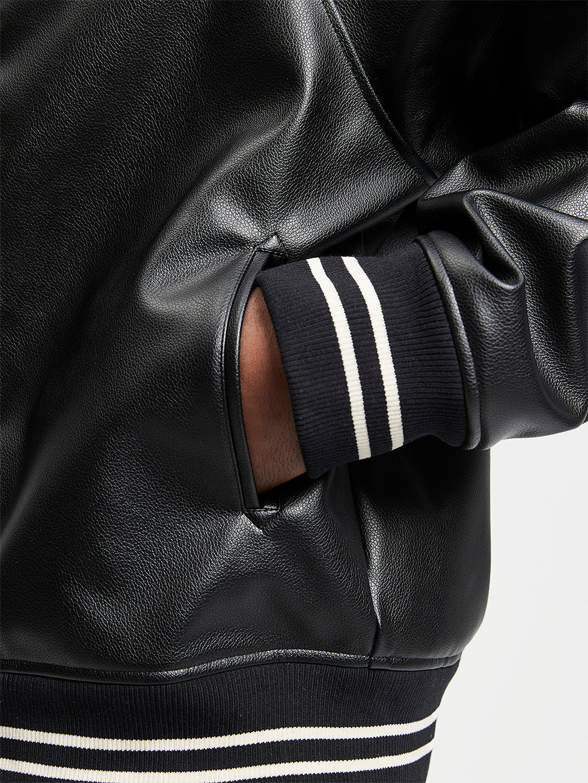 LEATHER BOMBER JACKET - BLACK