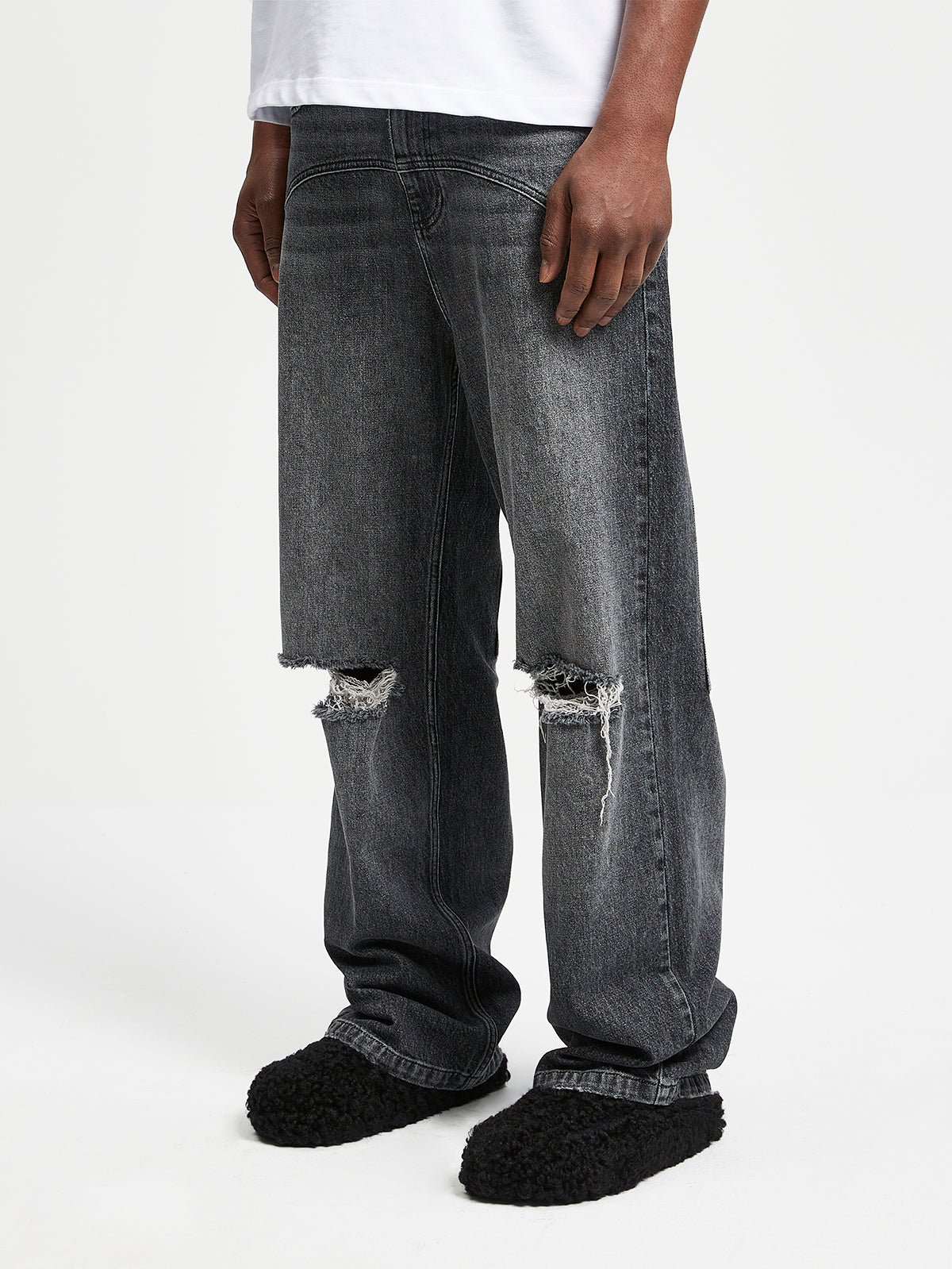 DESTROYED TROU DENIM - WASHED GREY