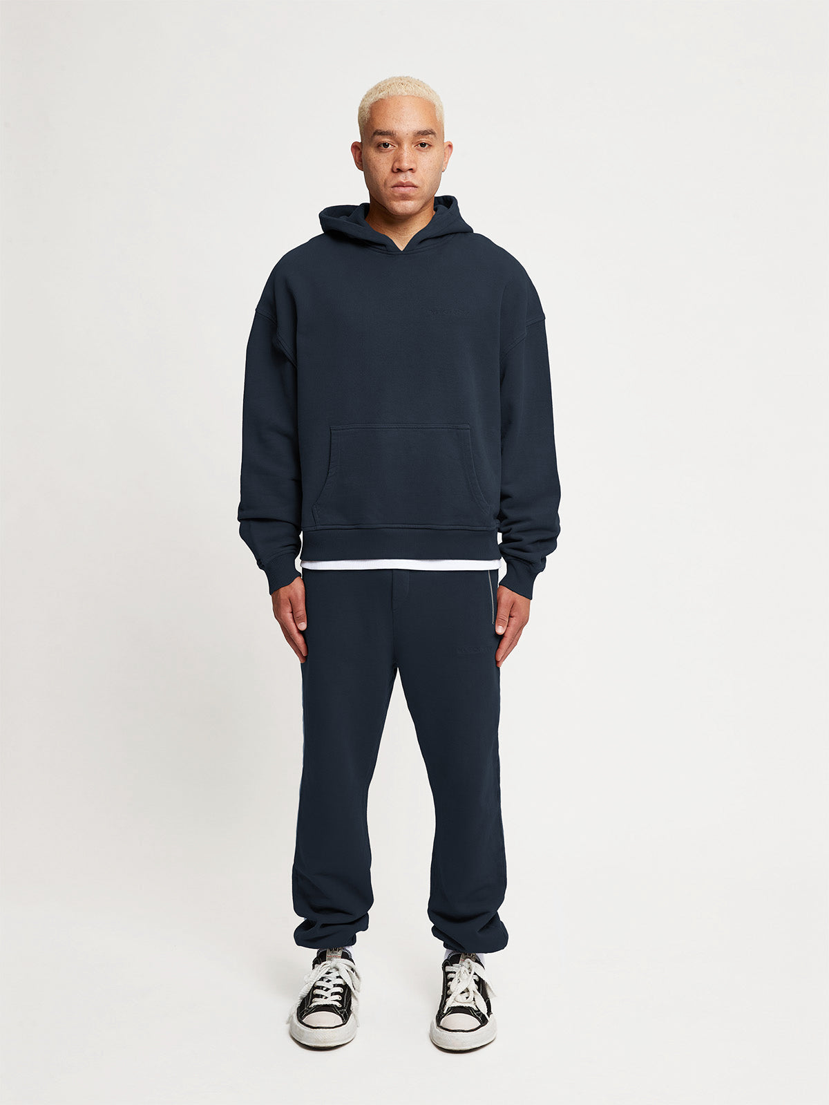 ESSENTIAL HOODIE - NAVY