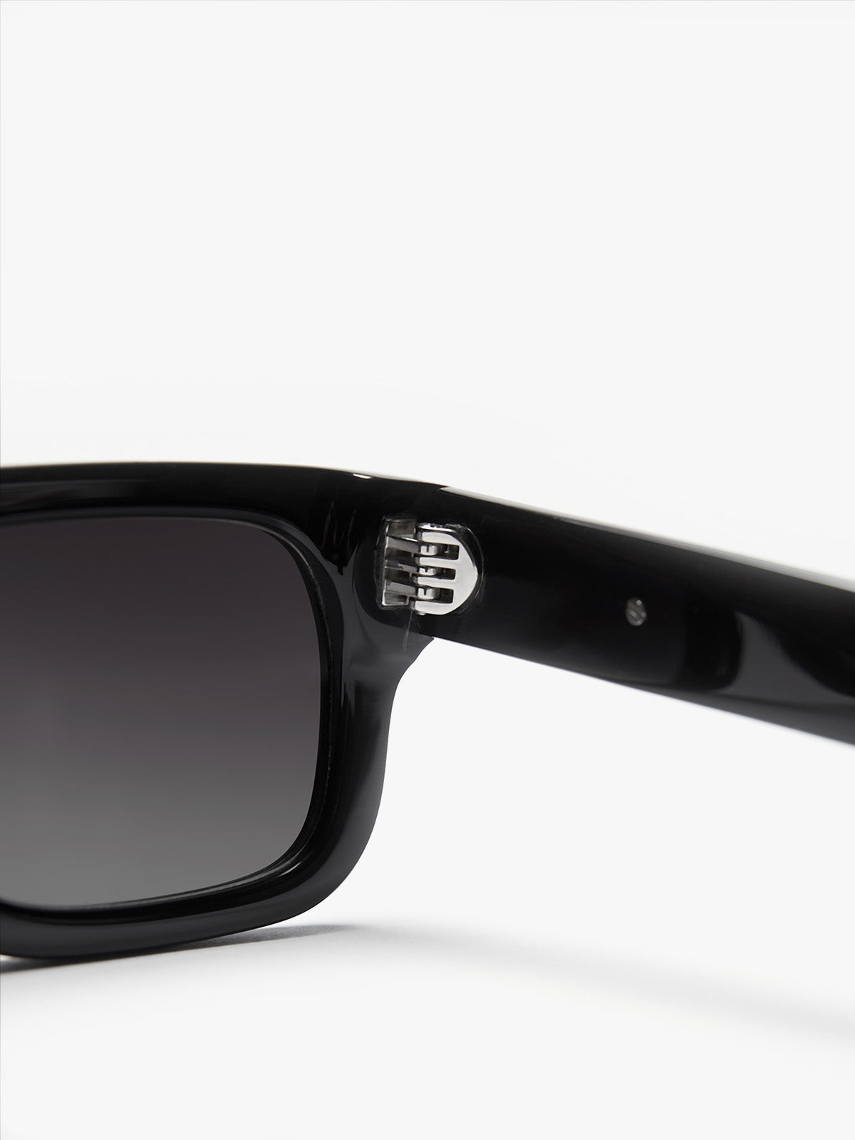 AIMÉE SUNGLASSES - BLACK