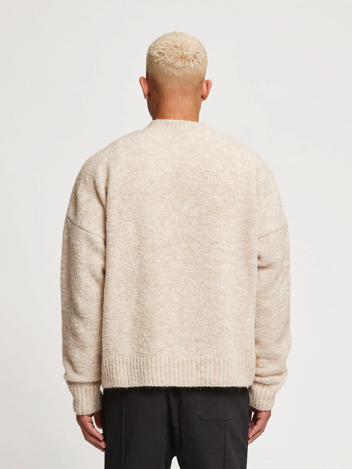 ESSENTIAL KNIT SWEATER - CREAM