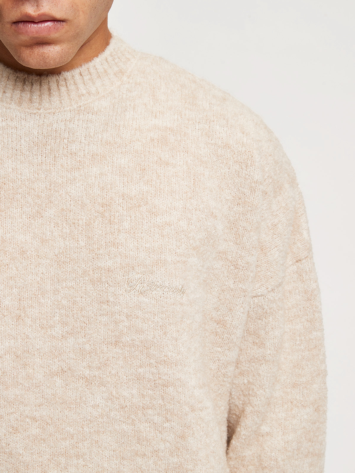 ESSENTIAL KNIT SWEATER - CREAM